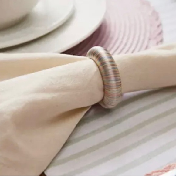 NEW still in package and never opened! Spring Yarn Wrap Napkin Rings Set of 12 - Picture 4 of 5